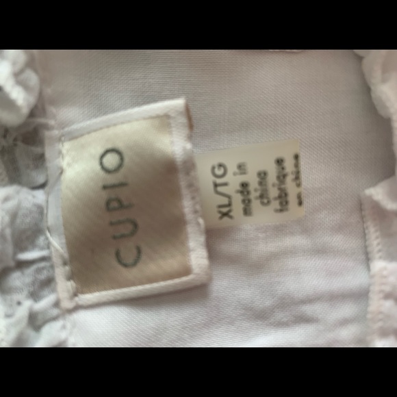 White top - Picture 3 of 4